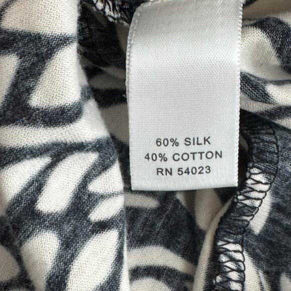 Banana Republic Silk Blend Wrap Dress Size SMALL Black Cream Floral V Neck - Picture 8 of 10